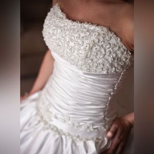 Maggie Sottero Wedding Dress